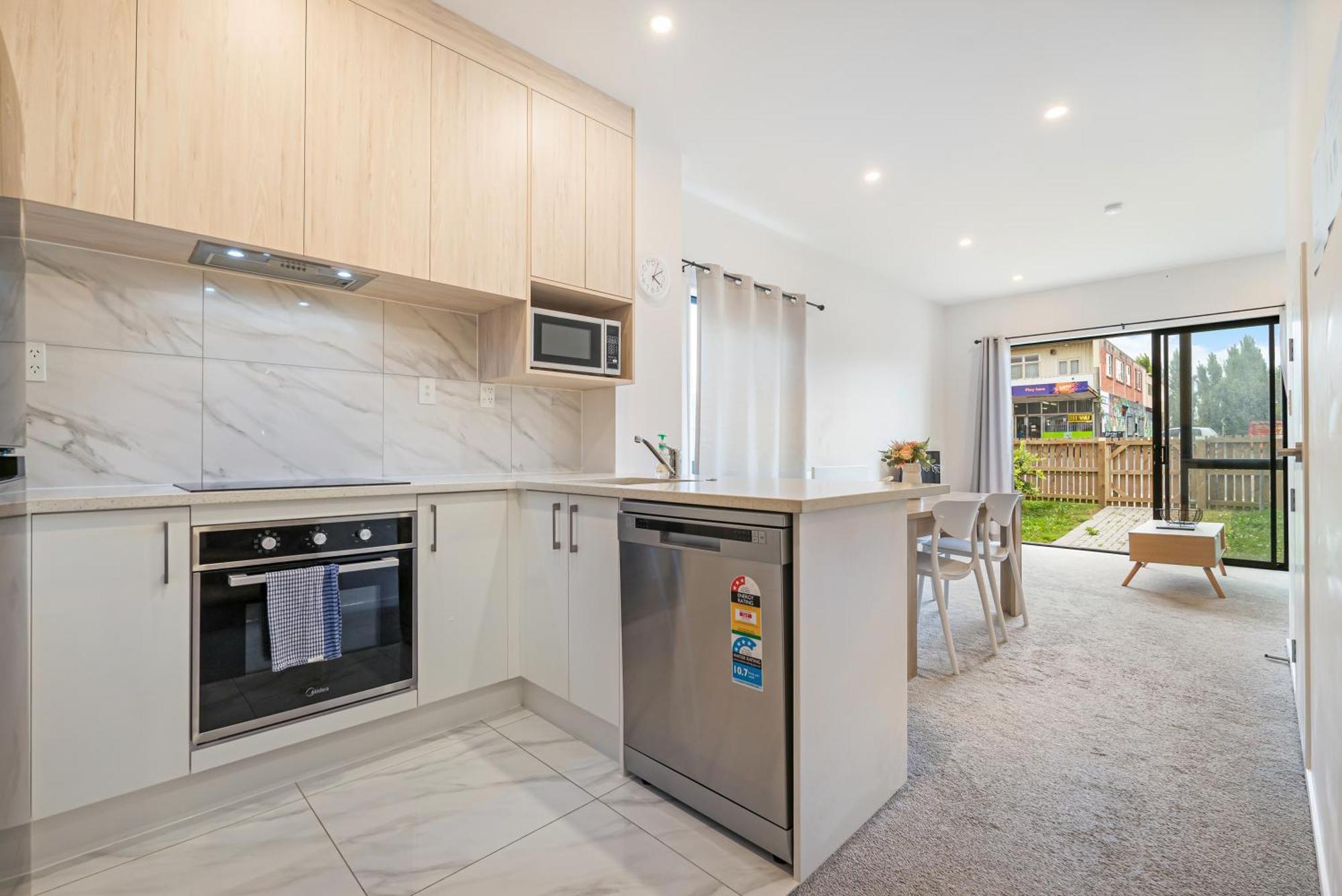 Cozy Brand New Townhouse 1 Bed & Breakfast โอ๊คแลนด์ ภายนอก รูปภาพ